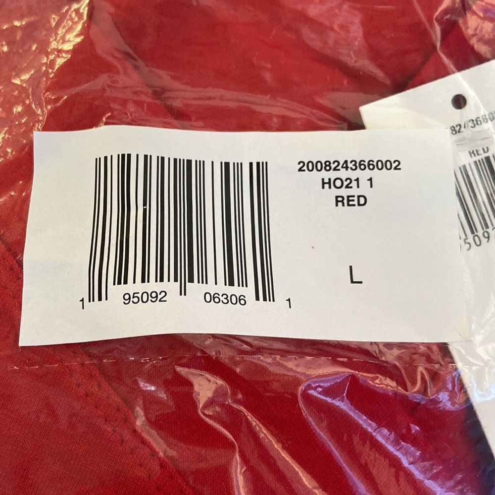 Lauren Ralph Lauren
Ruched Faux-Wrap Top, Red. Available size - Picture 3 of 4
